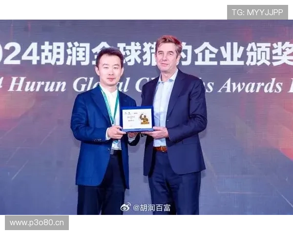 全球最帅企业家:从商业奇才到时尚偶像的完美转型 全球最帅企业家:从商业奇才到时尚偶像的完美转型